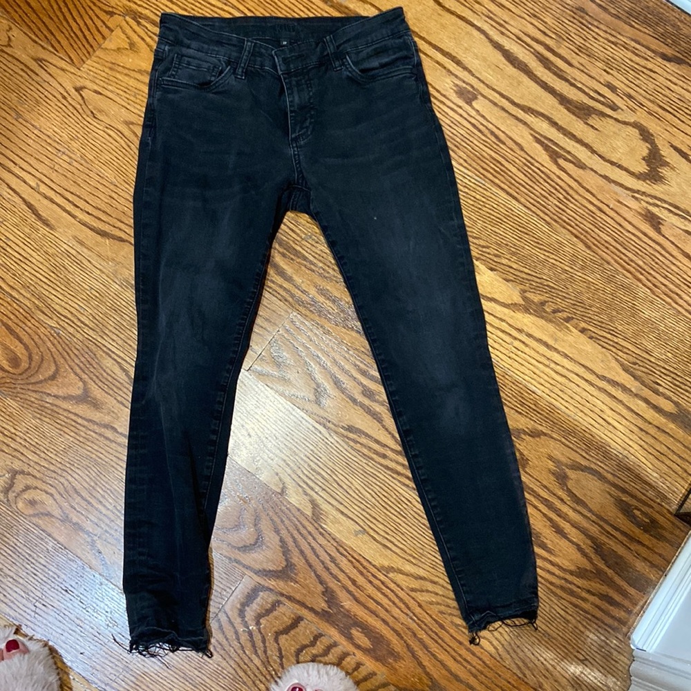 KUT Fray bottom stretch black jeans